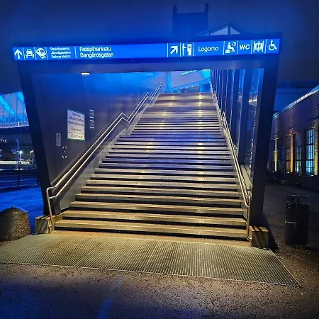 Logomon Helmi At Train Station Appartement *