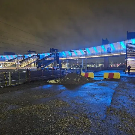 Logomon Helmi At Train Station Appartement