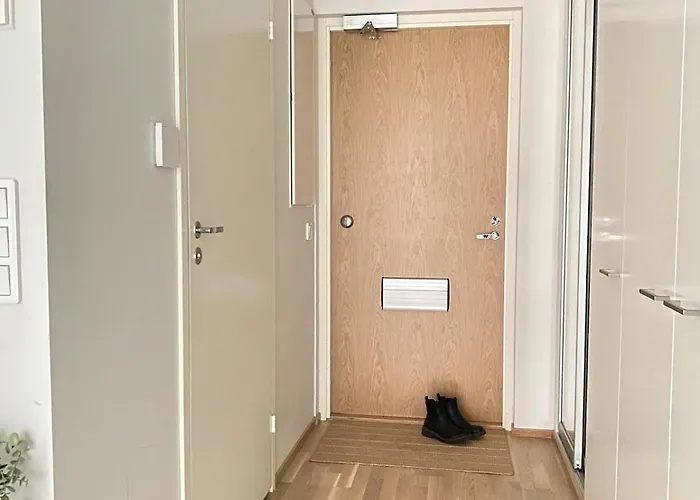 Logomon Helmi At Train Station